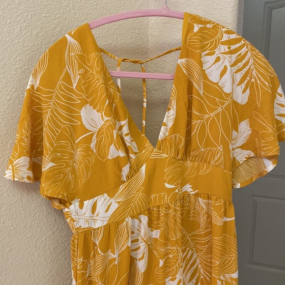 Lulu’s Savanna Golden Yellow Floral Print Maxi Dress - Picture 5 of 9